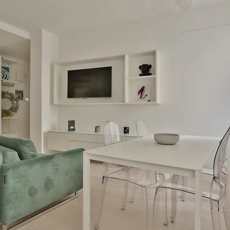 Apartment Joivy Splendid Flat Near The Duomo